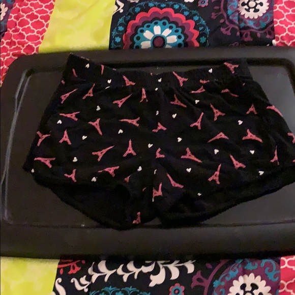 Eiffel tower shorts - Picture 1 of 3
